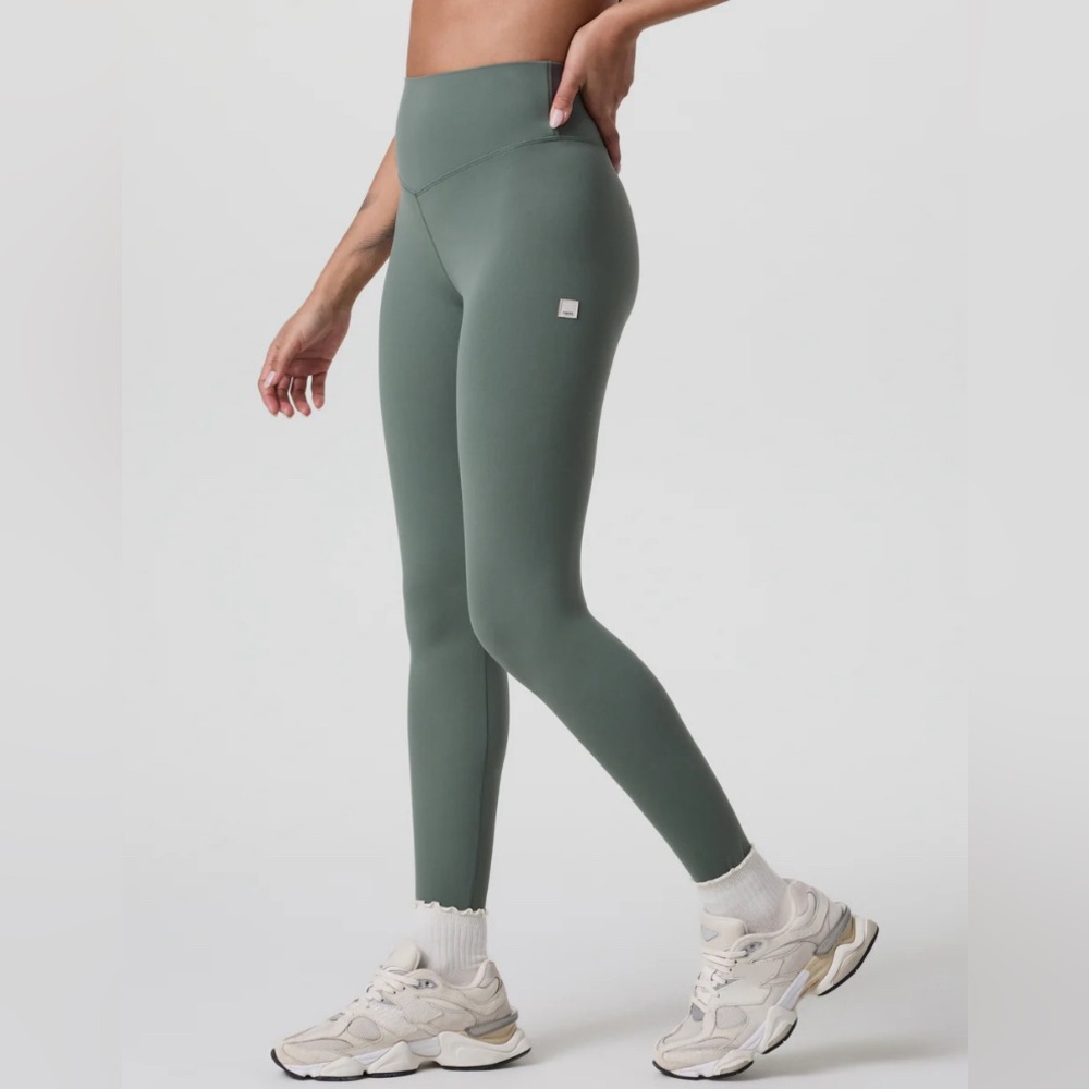 Vuori AllTheForm Legging Size Small